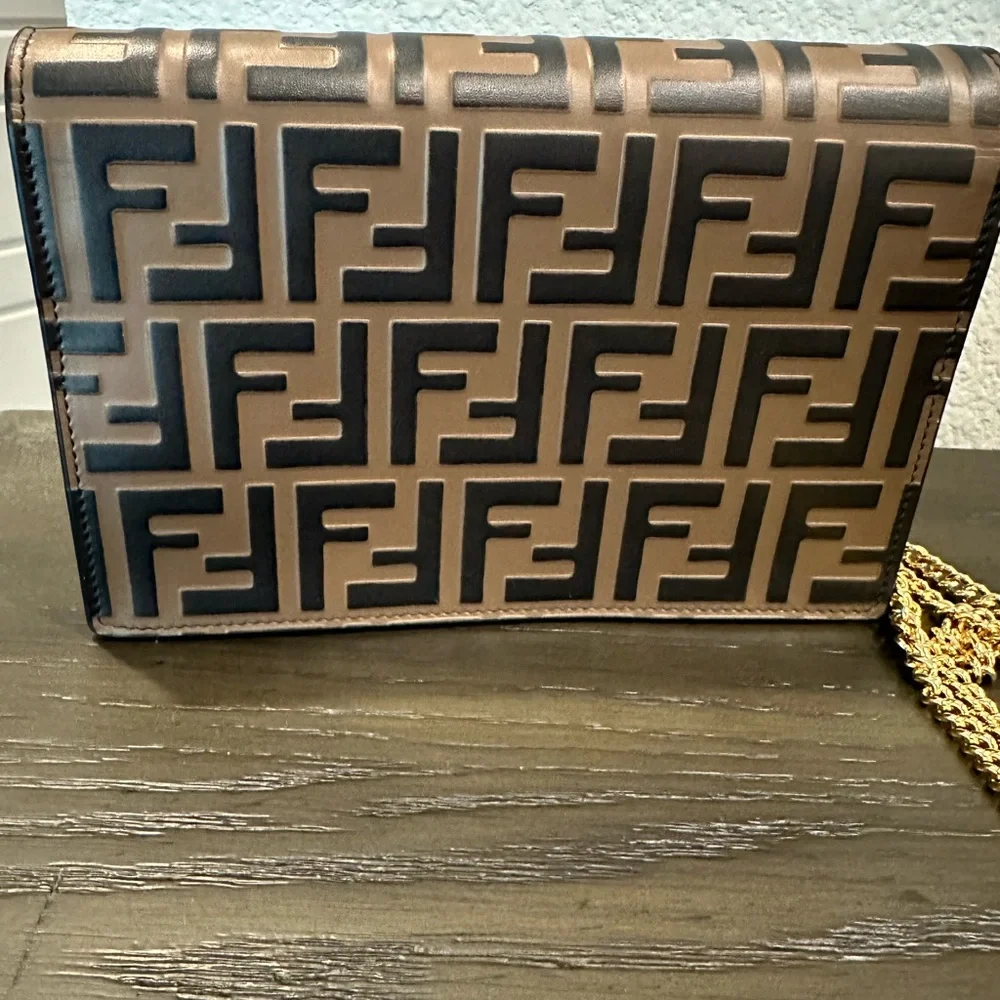 Fendi crossbody - Picture 4 of 4